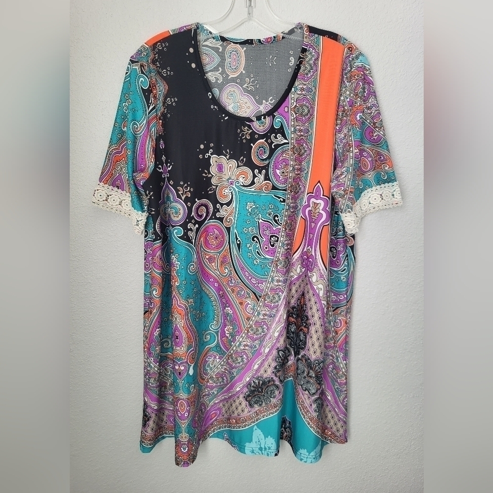 Paisly Abstract Print Dress Size XL with Crochet Lace Sleeves
